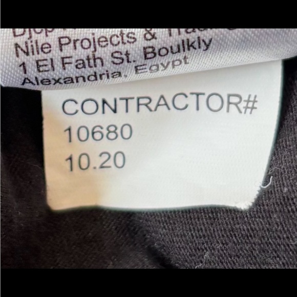 Calvin Klein New York Cityscape Buildings Black Graphic Tee - Picture 4 of 8